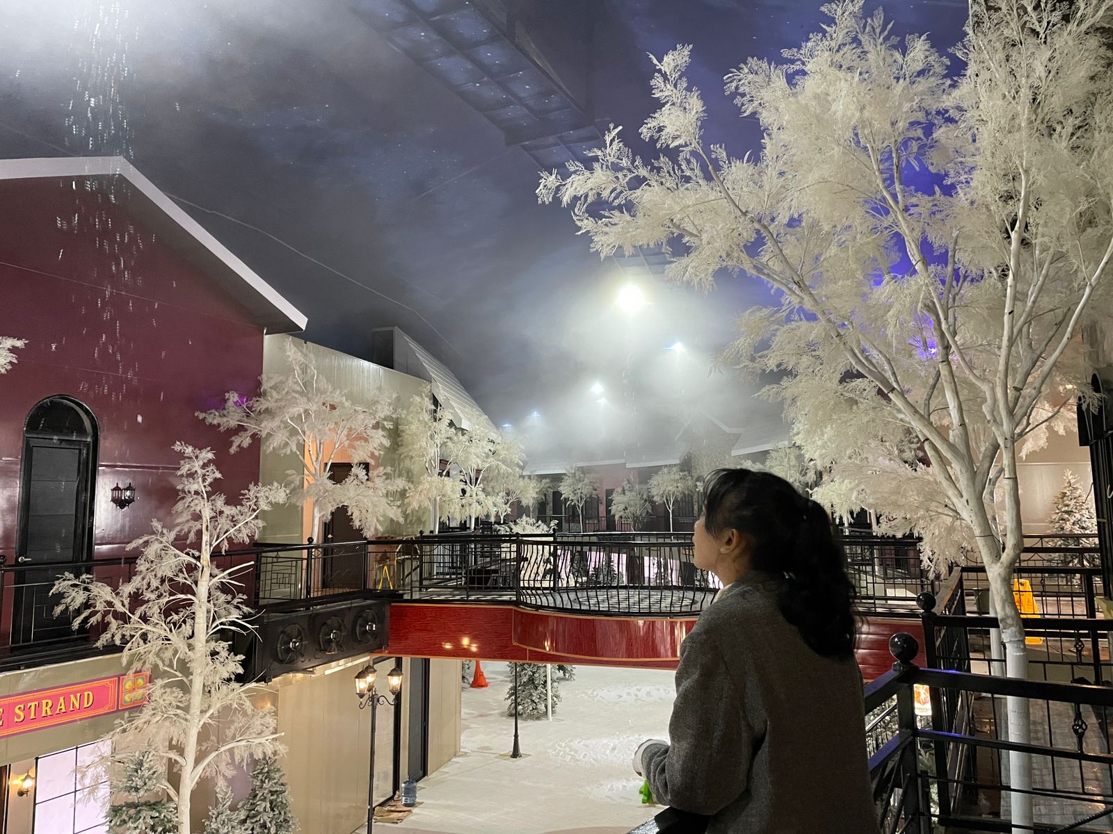 wahana salju snowville sentul bogor