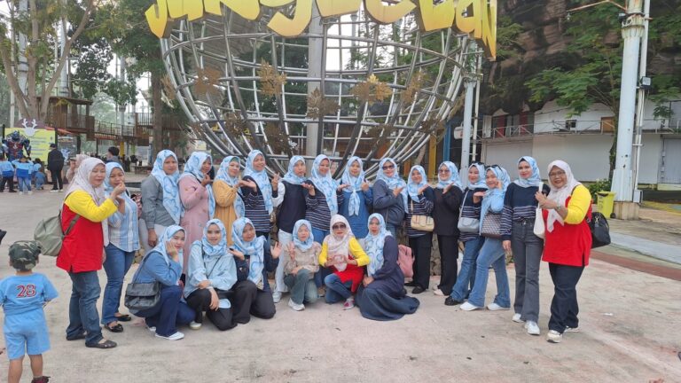 suasana field trip ke jungleland